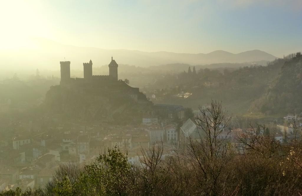 Hotel Le Lons Foix Exteriér fotografie